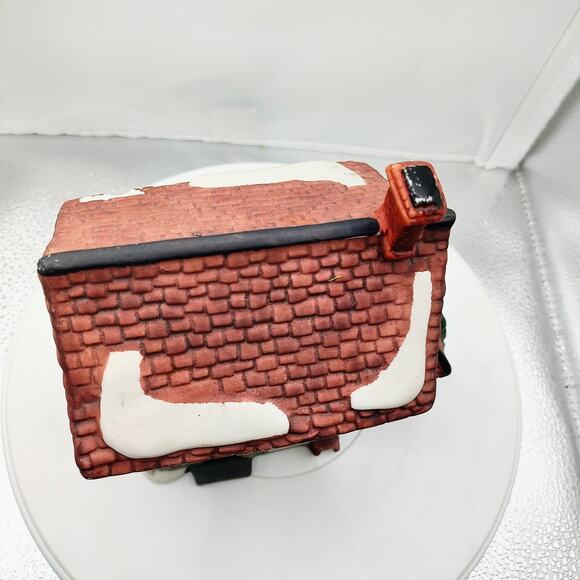 Village Inn Ceramic Christmas Village House Light-Up Style Vintage Holiday Décor - Picture 5 of 9